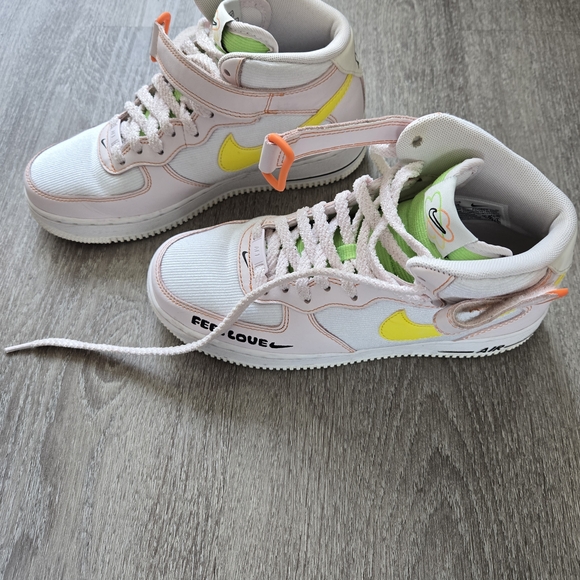 Nike Air Force 1 '07 Mid "Feel Love" - Women's Size 8 - Picture 2 of 7